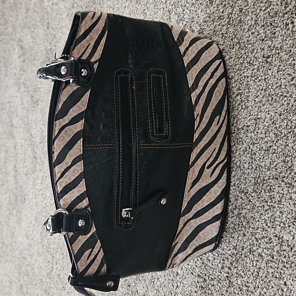 Purse - Picture 2 of 8